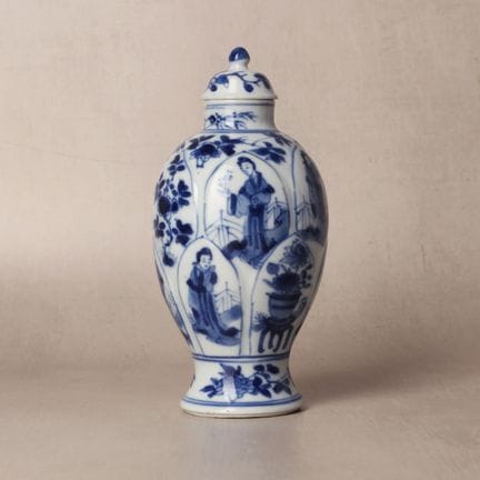 Vaso cinese "da signora" con coperchio, decorato i