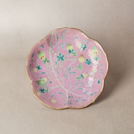 Plat chinois de la famille rose représentant une «