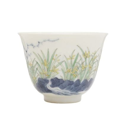 Tasse chinoise « narcisse » en doucai, XIXe/XXe si