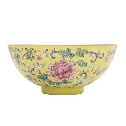 Bol chinois de la famille rose à motifs floraux su