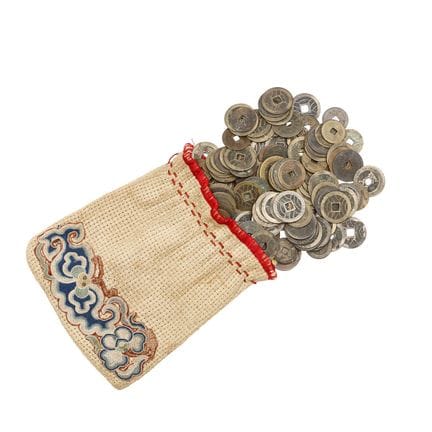 Une importante collection de pièces japonaises et 