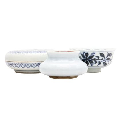 Ensemble de trois céramiques chinoises, XXe siècle