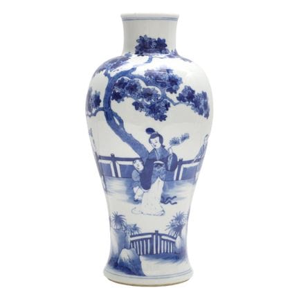 Vase chinois « figuratif » bleu et blanc, XXe sièc