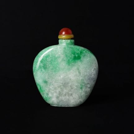 Une fiole à tabac chinoise en jade, XIXe/XXe siècl