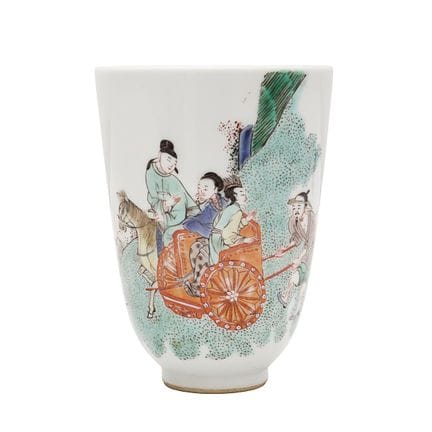 Un gobelet chinois de style « famille verte », XIX