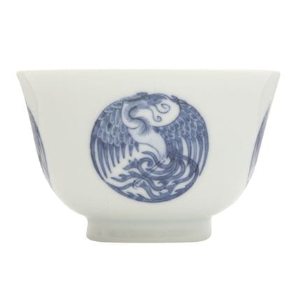 Bol chinois bleu et blanc orné d'un « phénix » en 