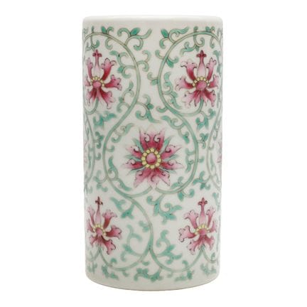 Un pot à pinceaux chinois de style « famille rose 