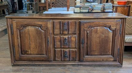Credenza bassa (forse proveniente da un antico mob