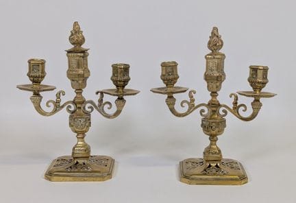 Coppia di candelieri a (x2) bracci, in bronzo dora