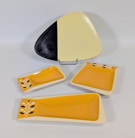 VILLENAUXE, XX secolo, set di (x3) stampini di for