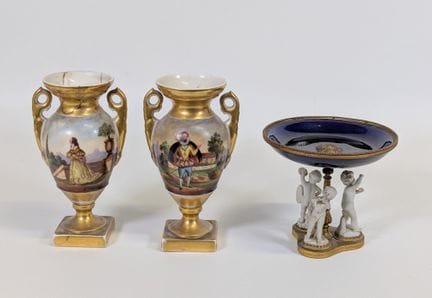 STILE SEVRES, intorno al 1900, fruttiera rotonda s