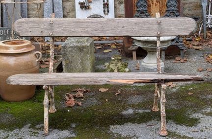 Banc de jardin à piètement fonte, type "rocaille",
