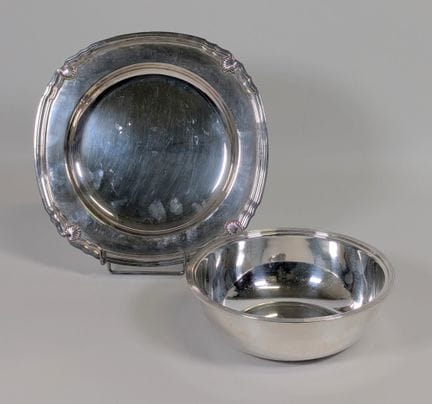 CHRISTOFLE, plat de présentation rond, à contours 