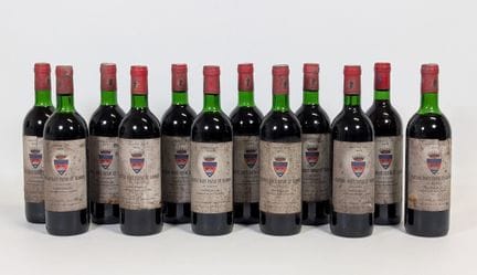 波尔多，玛歌产区，奥塔亚克酒庄和西阿莫酒庄，1973年份（x12）瓶（每瓶/磅）。