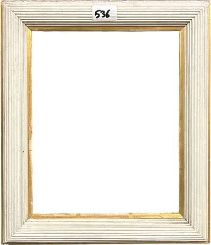 Weiß und gold lackierter Rahmen, genannt „Degas“
2