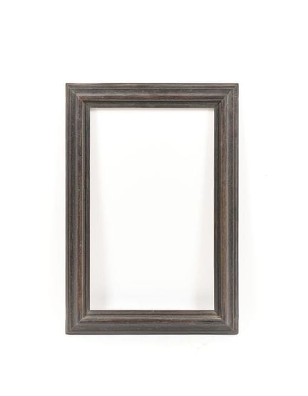 黑化胡桃木条形画框，倒角造型
荷兰，19世纪
24.5 × 40.5 厘米 - 5 厘米