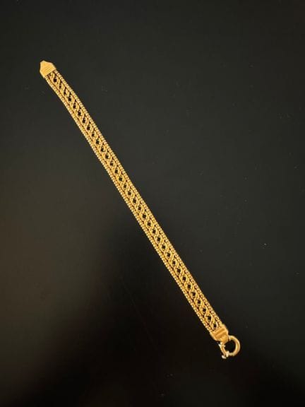 French jewelry from the mid-20th century
Flexible 