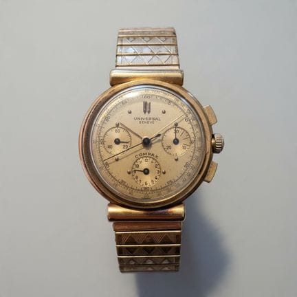 UNIVERSAL GENÈVE – COMPAX, circa 1942

Men’s chron