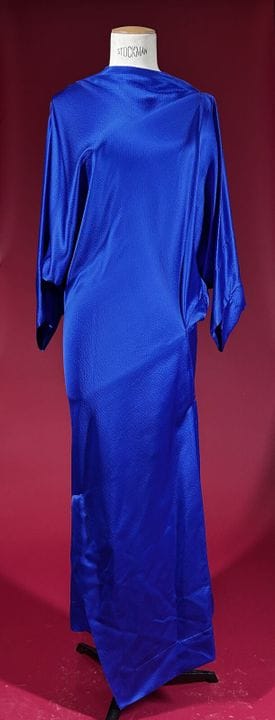 VIVIENNE WESTWOOD
Electric blue silk maxi dress wi