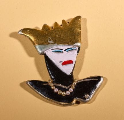 BILLY BOY SURREAL JEWELRY 
"Mean Queen" brooch mad
