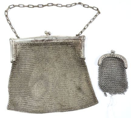 Piccola borsa in maglia metallica d'argento (800 m