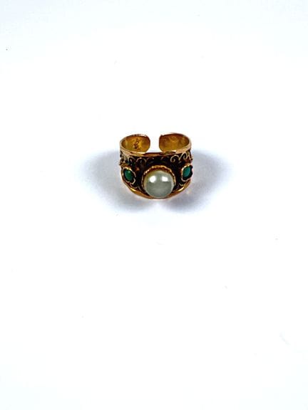 Anello in oro 18 carati (750 millesimi) con decora