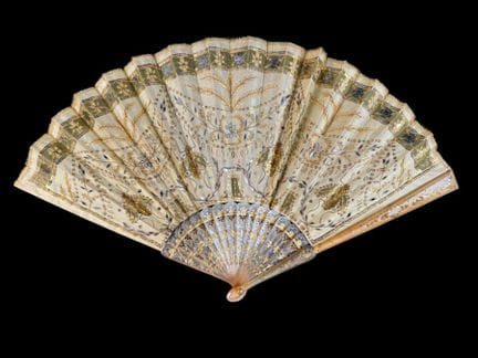 Quattro api imperiali, Francia, 1900-1910 circa 
V
