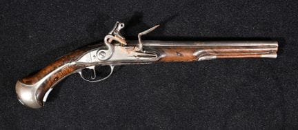 Large flintlock pistol, first third of the 18th ce
