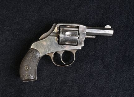 Harrington &amp; Richardson Revolver. Caliber 32CF