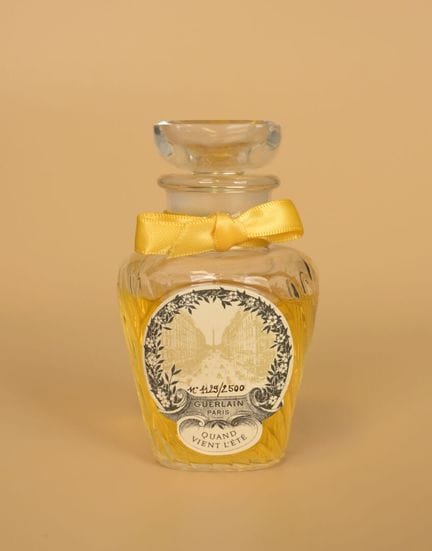 Guerlain - «Quand vient l'Été» - (1909)
Frasco mod