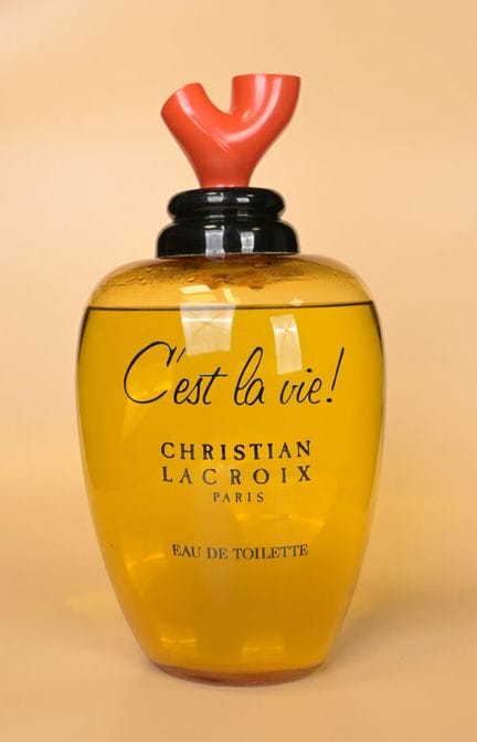 Christian Lacroix - «C'est la Vie» - (1990)
Frasco
