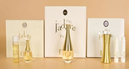 Christian Dior - «J'Adore» - (1999)
Surtido compue