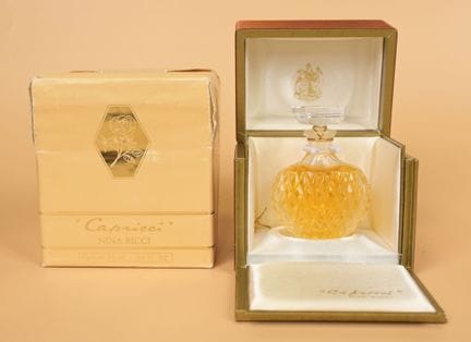 Nina Ricci - «Capricci» - (1964)
Estuche de cartón