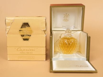 Nina Ricci - «Capricci» - (1964)
Estuche de cartón