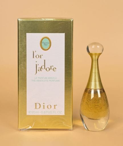 Christian Dior - «J'Adore, l'Or» - (1999-2010)
Se 