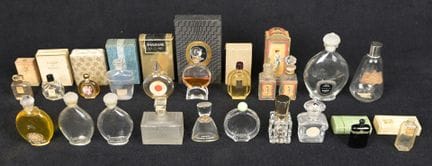 Lote de diversos artículos de perfumería
Lote muy 