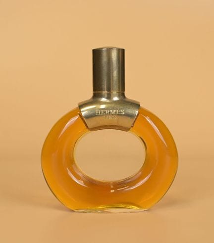 Hermès - «Parfum d'Hermès» - (1984)
Frasco con 30 