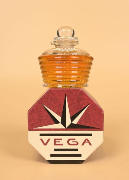 Guerlain - «Vega» - (1936). 
Frasco tipo tintero d