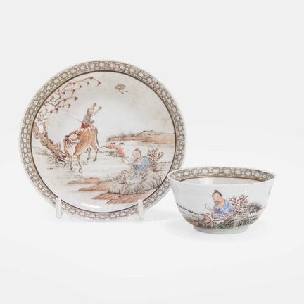 Tasse à thé et soucoupe chinoises de style « famil