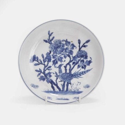 Plat chinois bleu et blanc, époque Kangxi (1662-17