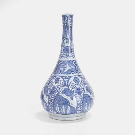 Eine chinesische blau-weiße Vase aus der Wanli-Zei