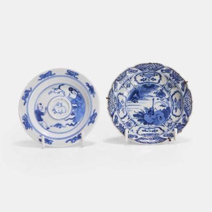 Deux soucoupes chinoises bleues et blanches, de l'