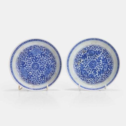 Paire de plats chinois bleus et blancs, de l'époqu