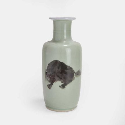 Vase chinois de couleur cuivrée, probablement de l