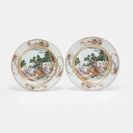 A pair of Chinese famille rose plates, each of cir