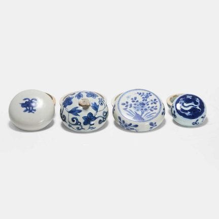 A collection of four Chinese blue and white boxes 