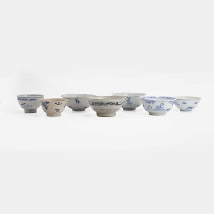 Ensemble de sept bols chinois bleus et blancs, de 