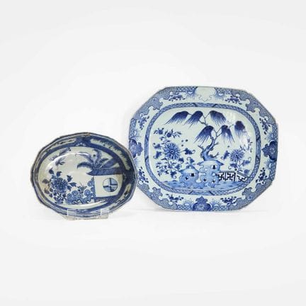 Deux pièces de porcelaine bleue et blanche chinois