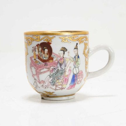 Tasse à thé chinoise de style « famille rose » des