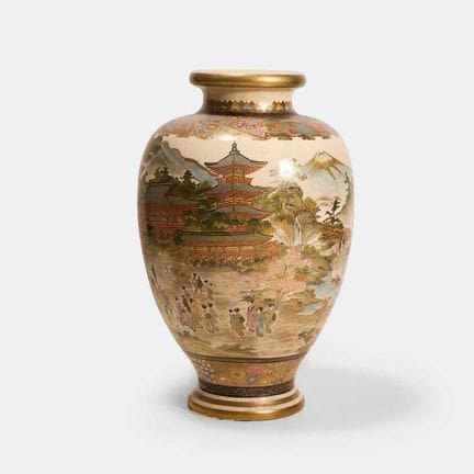 A large Japanese Satsuma ware vase, 20th century, 